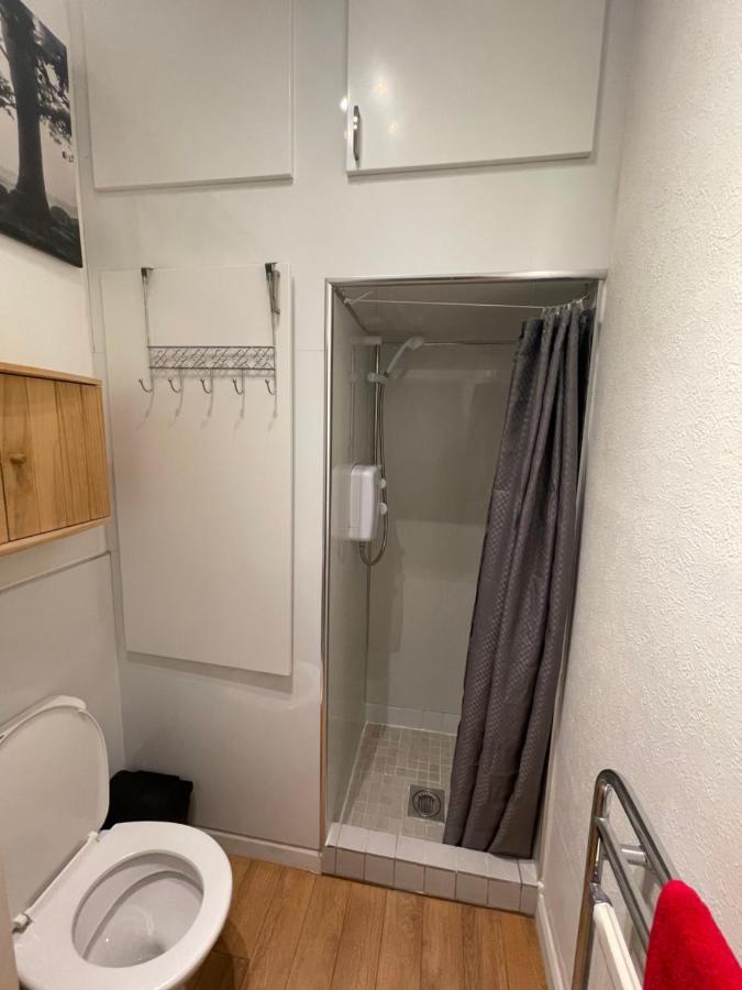 Beautiful 2 Bedroom Apartment- Prime Location, Aberdeen Centre Luaran gambar